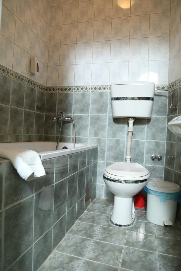 B&B Vila Bela Ruza Сремска-Митровица Экстерьер фото