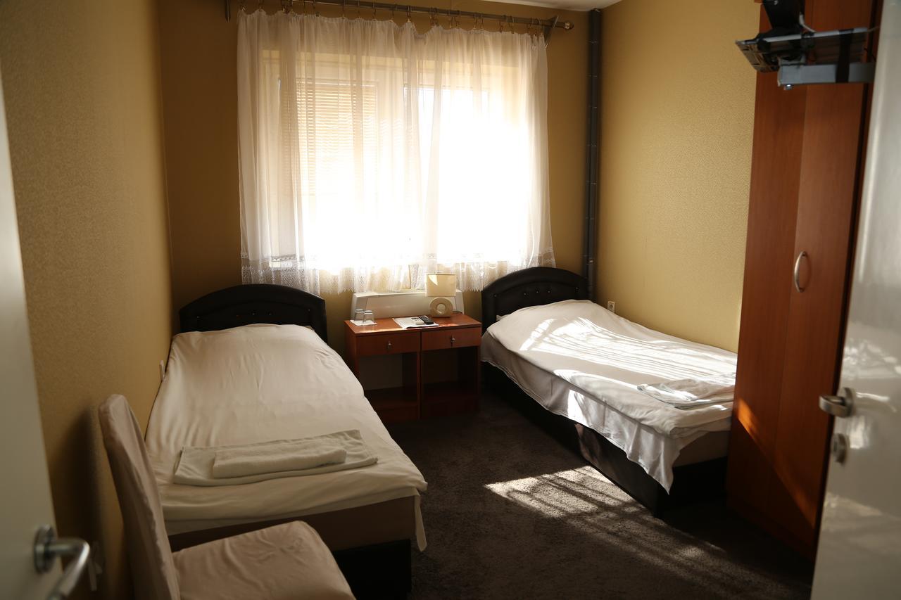 B&B Vila Bela Ruza Сремска-Митровица Экстерьер фото