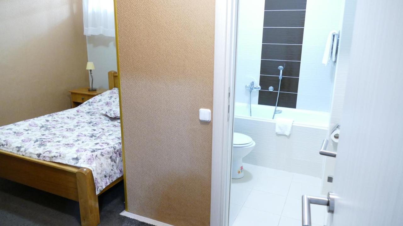 B&B Vila Bela Ruza Сремска-Митровица Экстерьер фото