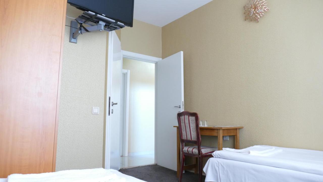 B&B Vila Bela Ruza Сремска-Митровица Экстерьер фото